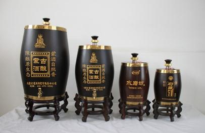 不銹鋼內膽實(shí)木酒桶